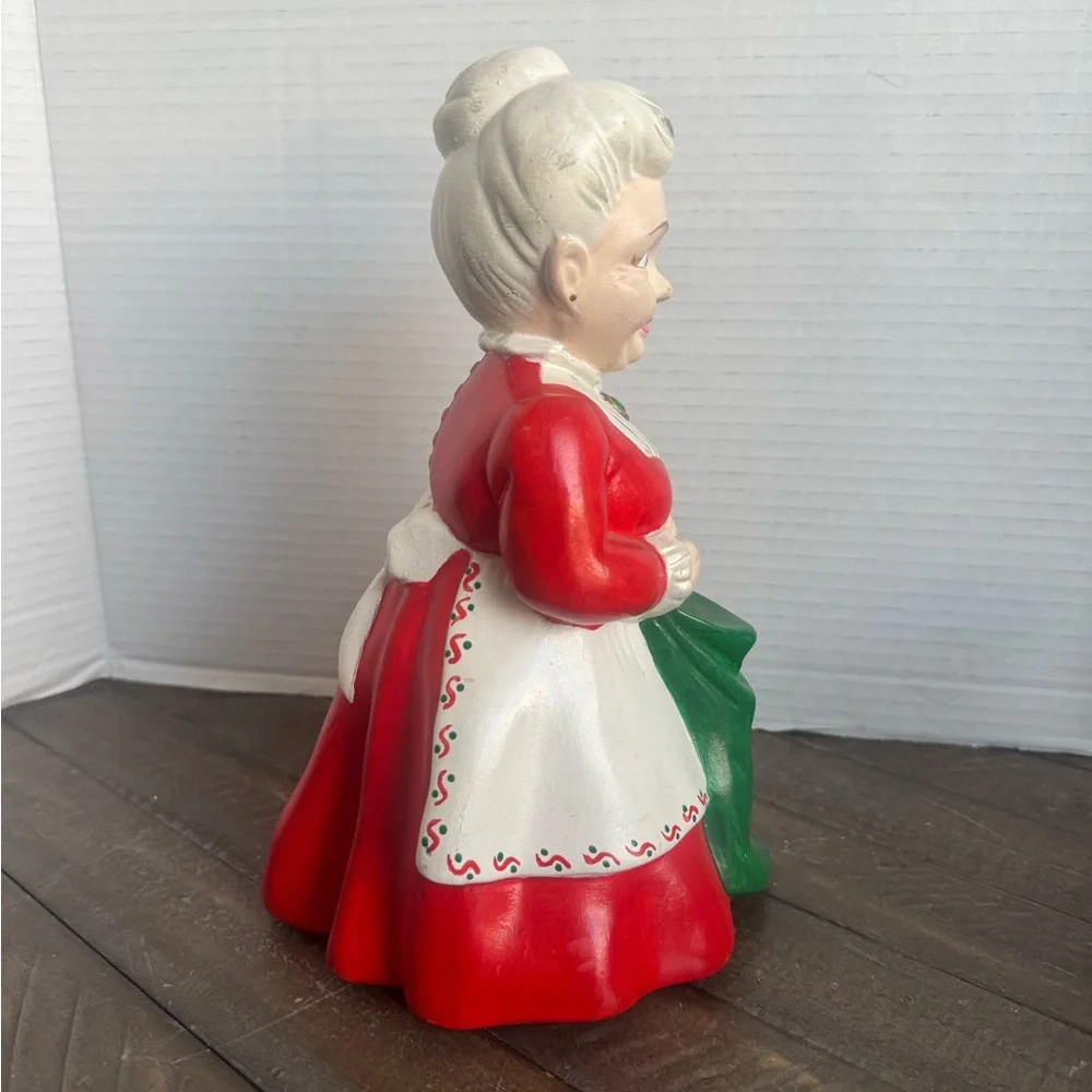 Christmas Mrs Claus Ceramic Holiday Figurine